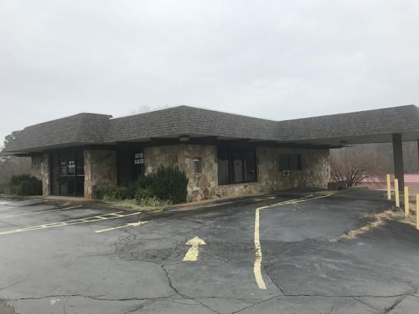 GREAT BANK / RETAIL CORNER: 3809 U.S. 11, Riceville, TN 37370